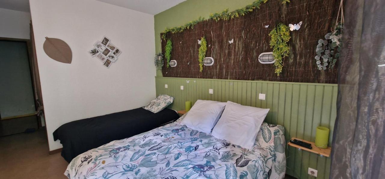 Chambres D'Hotes Les Lits Des Fees Saint-Floret Zewnętrze zdjęcie